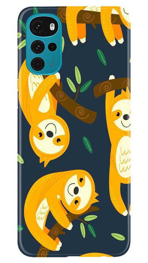 Racoon Pattern Mobile Back Case for Moto G22 (Design - 2) Racoon Pattern Case for Moto G22
