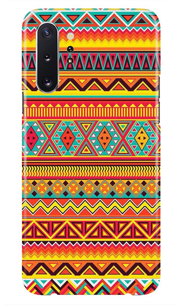 Zigzag line pattern Mobile Back Case for Samsung Galaxy Note 10 (Design - 4) Zigzag line pattern Case for Samsung Galaxy Note 10