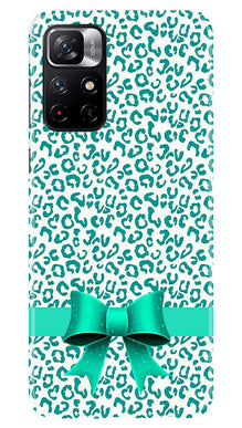Gift Wrap6 Mobile Back Case for Poco M4 Pro 5G (Design - 41)