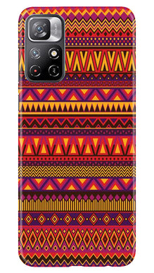 Zigzag line pattern2 Mobile Back Case for Redmi Note 11 (Design - 10)
