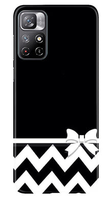 Gift Wrap7 Mobile Back Case for Redmi Note 11 (Design - 49)