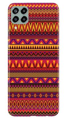 Zigzag line pattern2 Mobile Back Case for Samsung Galaxy M33 5G (Design - 10)