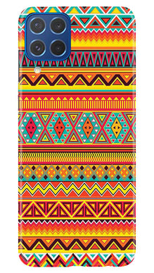 Zigzag line pattern Mobile Back Case for Samsung Galaxy M62 (Design - 4)
