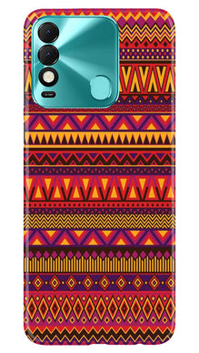 Zigzag line pattern2 Mobile Back Case for Tecno Spark 8 (Design - 10)