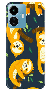 Racoon Pattern Mobile Back Case for iQOO Z6 Lite 5G (Design - 2)