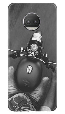 Royal Enfield Mobile Back Case for Moto G5s Plus (Design - 382)