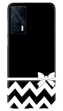 Gift Wrap7 Mobile Back Case for Vivo iQOO 7 (Design - 49)