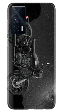 Royal Enfield Mobile Back Case for Vivo iQOO 7 (Design - 381)