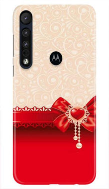 Gift Wrap3 Mobile Back Case for Moto One Macro (Design - 36)